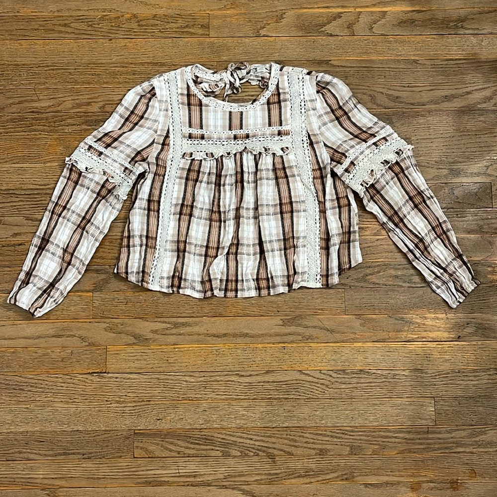 American Eagle Crop Peasant Top